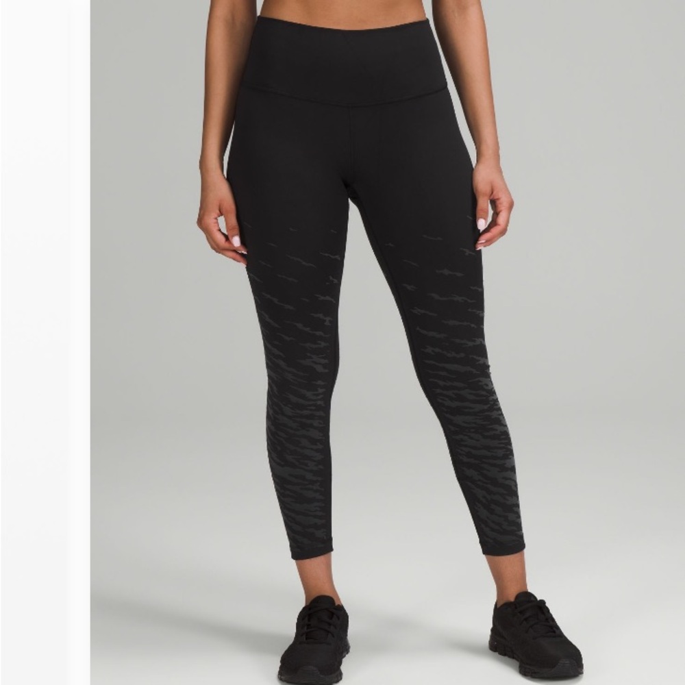 *Lululemon* Lunar New Year Wunder Under High-Rise Tight 25”